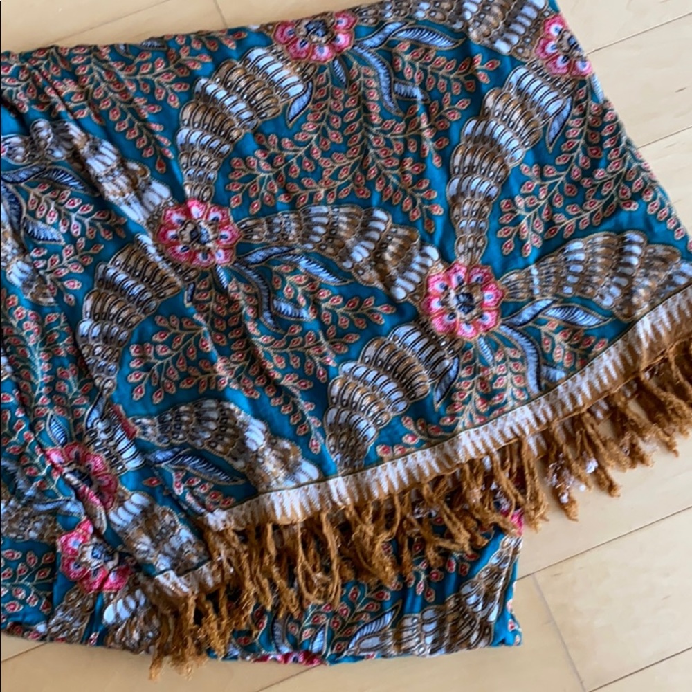 2 for $10!!!  Bundle and save!! Gorgeous paisley scarf